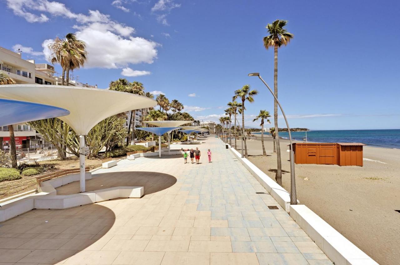 Apartamento en 1ª línea de playa, Estepona Centro Exterior foto
